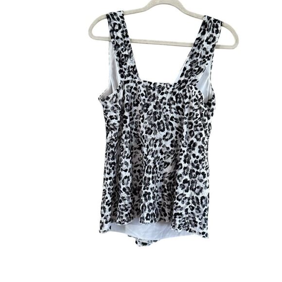 Torrid Animal Print Blouse Large Size 0 - Picture 9 of 9